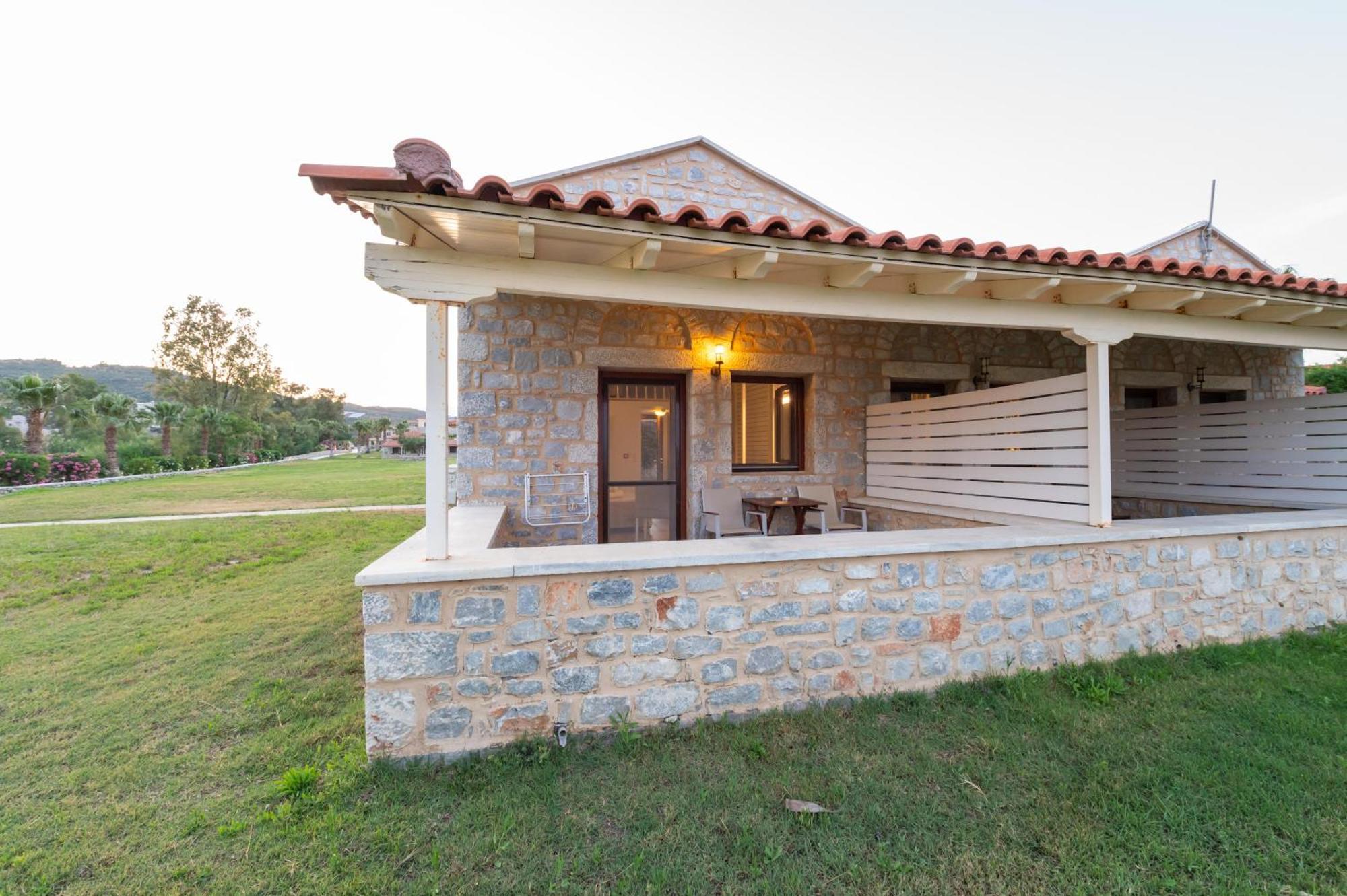 Aktaion Resort Gythio Bagian luar foto