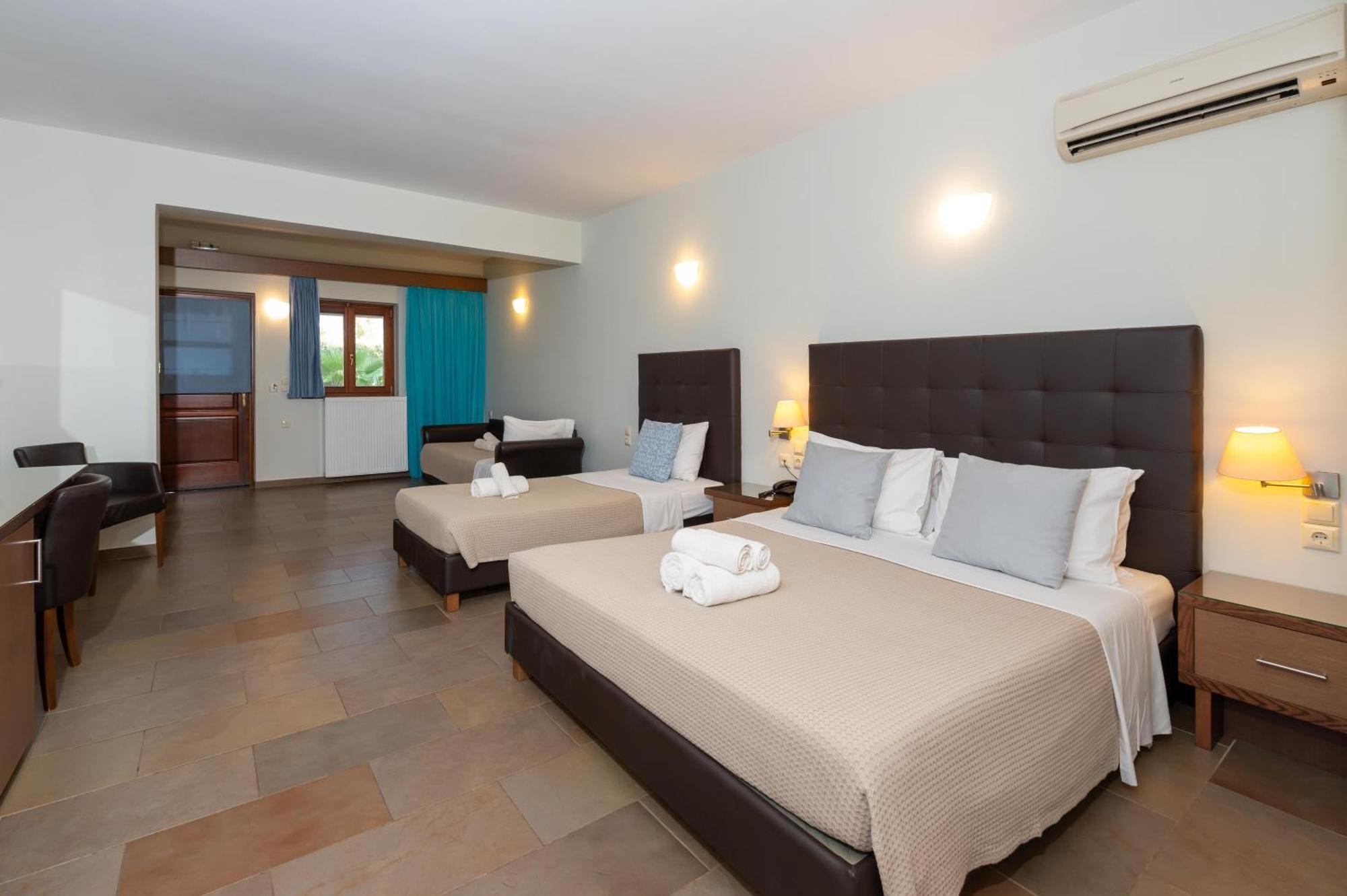 Aktaion Resort Gythio Bagian luar foto