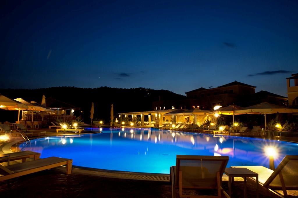 Aktaion Resort Gythio Bagian luar foto