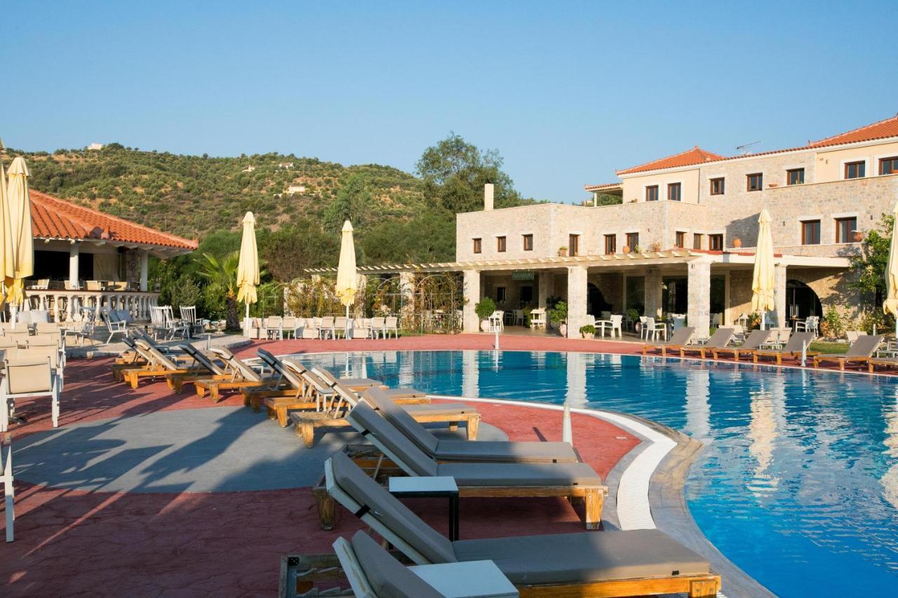 Aktaion Resort Gythio Bagian luar foto