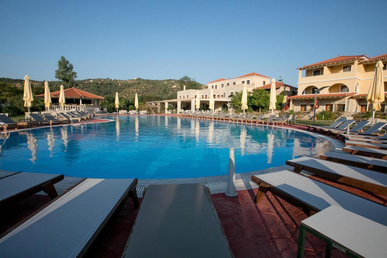 Aktaion Resort Gythio Bagian luar foto